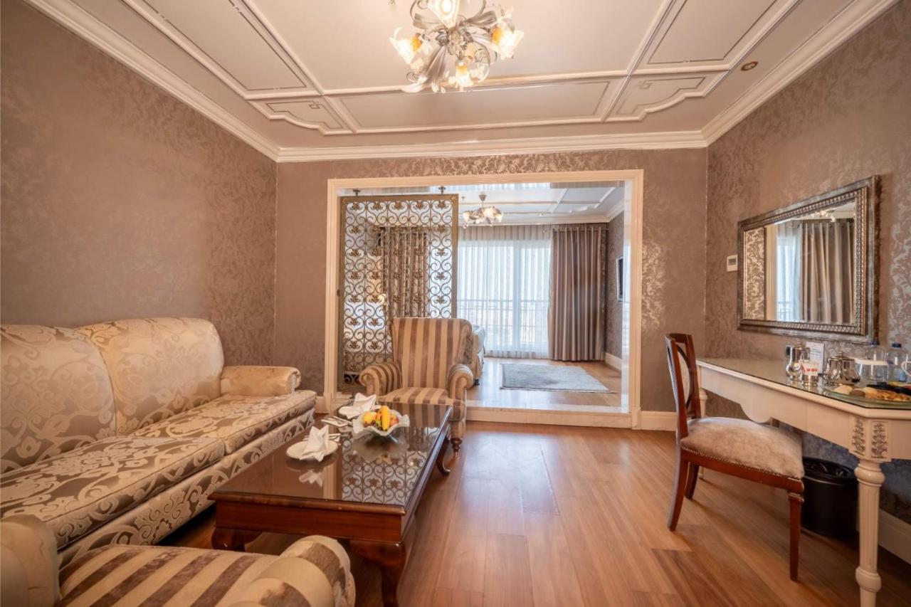 Отель The Palace Taksim 4*