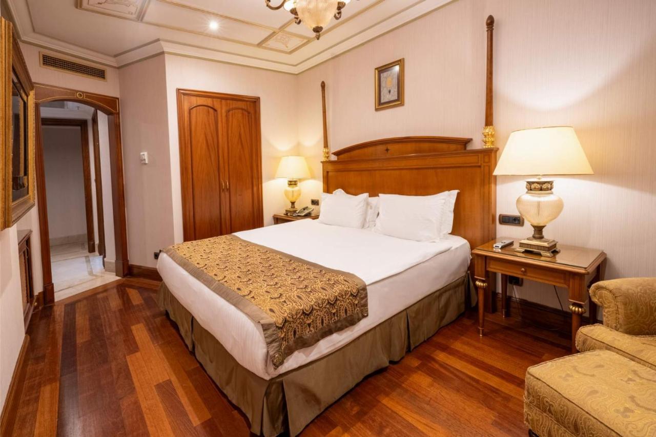 The Palace Taksim Отель Стамбул